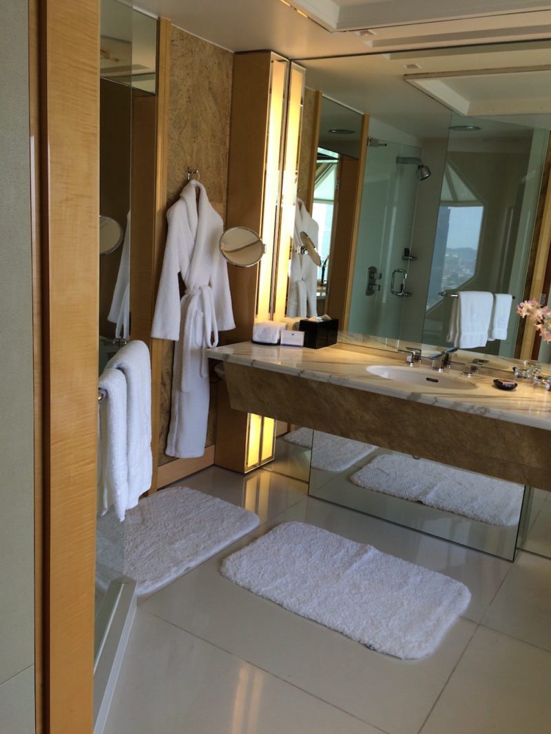 Bathroom of the Club Premier Suite with a Marina Bay view, Corner room at The Ritz-Carlton, Millenia Singapore
