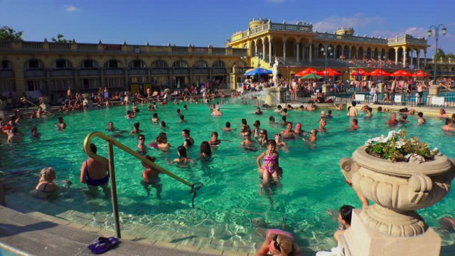 Top Bathhouses To Visit During Your Trip To Budapest