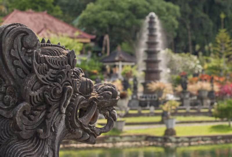 4 of The Best Luxury Villas in Bali (Bonus Luxury Activities in Bali)