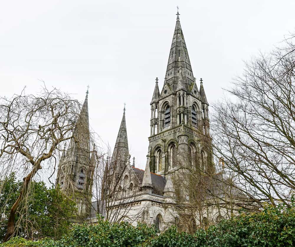 Photo of saint Fin Barre's Cathedral in Cork city