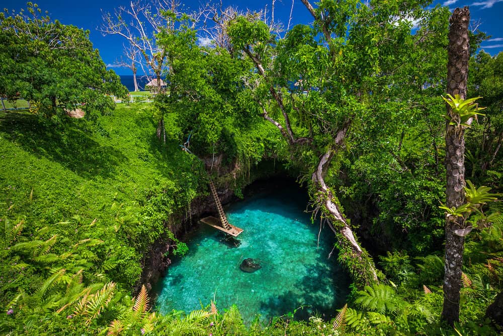 To Sua ocean trench - famous swimming hole, Upolu, Samoa Islands, South Pacific