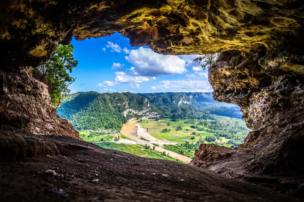 Cueva,Ventana,Cave,In,Puerto,Rico,Local,Attraction