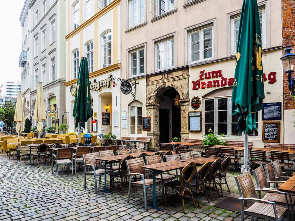 HAMBURG GERMANY - Alfresco restaurant in the city centre hdr