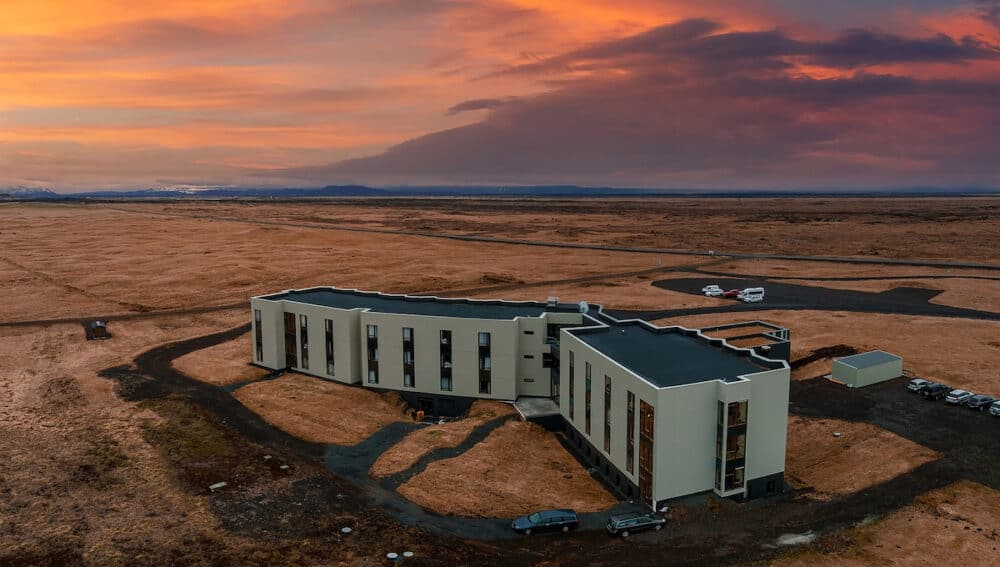 Luxury lonely hotel located in the middle of nowhere in Iceland.