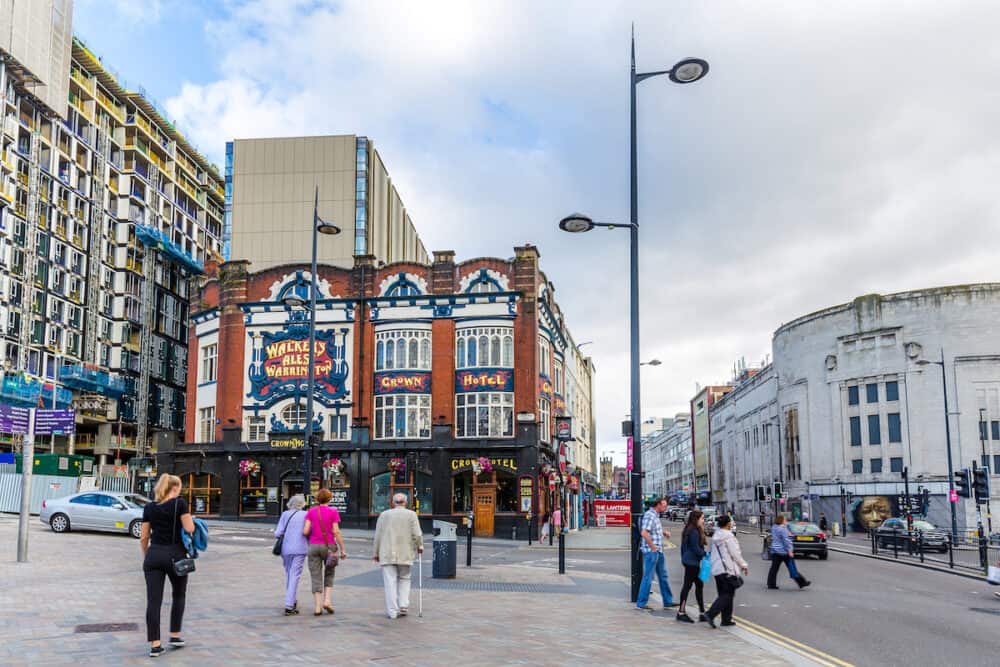 Liverpool, United Kingdom: Street view of Crown hotel close to Lime street station in Liverpool, UK