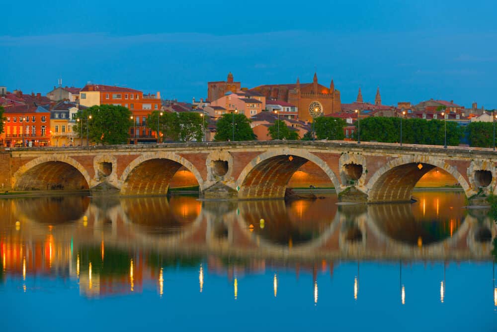 View of Toulouse and Pont Neuf at a summer night