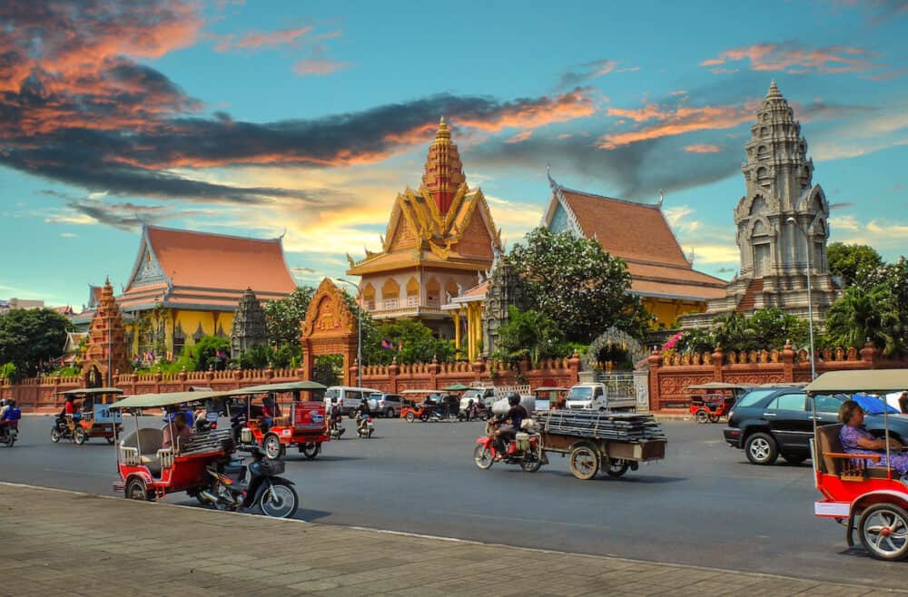PHNOM PENH CAMBODIA - Wat Ounalom in Phnom Penh headquarter of Cambodian Buddhism